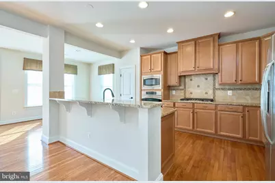 21276 Hyrst Grove Terrace, Ashburn, VA 20147 - Photo 10
