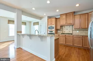 21276 Hyrst Grove Terrace, Ashburn, VA 20147 - Photo 10