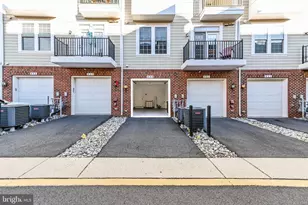 459 Kornblau Terrace SE, Leesburg, VA 20175 - Photo 28