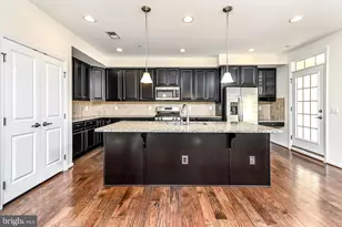 459 Kornblau Terrace SE, Leesburg, VA 20175 - Photo 2