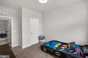 23049 Cottonwillow Sq, Brambleton, VA 20148 - Photo 42