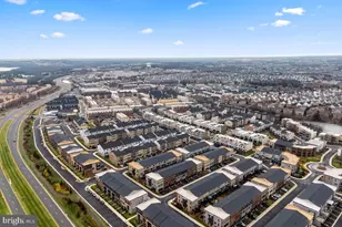 23049 Cottonwillow Sq, Brambleton, VA 20148 - Photo 60