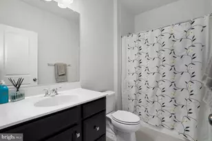 23049 Cottonwillow Sq, Brambleton, VA 20148 - Photo 12