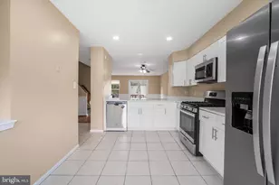 22078 Manning Square, Sterling, VA 20166 - Photo 8