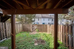 22078 Manning Square, Sterling, VA 20166 - Photo 32