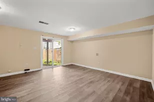 22078 Manning Square, Sterling, VA 20166 - Photo 24