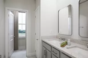 42141 Picasso Sq, Ashburn, VA 20148 - Photo 16