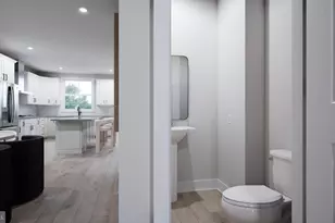 42147 Picasso Sq, Ashburn, VA 20148 - Photo 12