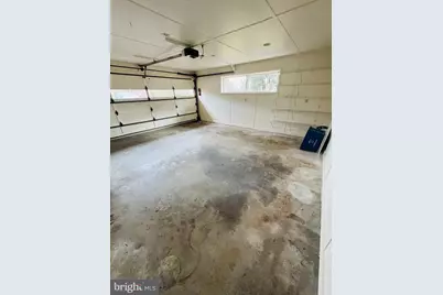 221 S Maple Avenue, Purcellville, VA 20132 - Photo 16