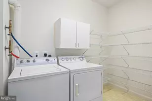 19355 Cypress Ridge Terrace, Leesburg, VA 20176 - Photo 24