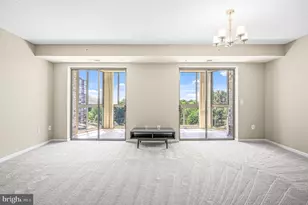 19355 Cypress Ridge Terrace, Leesburg, VA 20176 - Photo 4