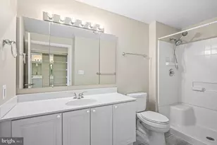 19355 Cypress Ridge Terrace, Leesburg, VA 20176 - Photo 18