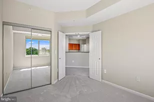 19355 Cypress Ridge Terrace, Leesburg, VA 20176 - Photo 14