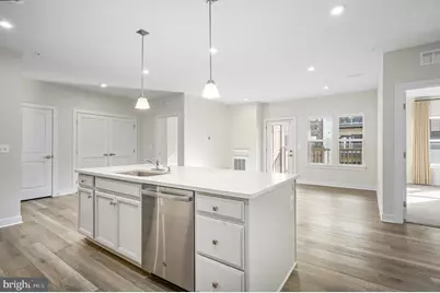 46294 Mount Milstead Terrace #303, Sterling, VA 20164 - Photo 2