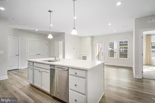 46294 Mount Milstead Ter, Sterling, VA 20164 - Photo 2