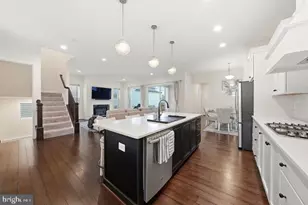 22912 Bubbling Brook Dr, Brambleton, VA 20148 - Photo 10