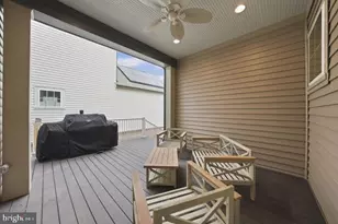 22912 Bubbling Brook Dr, Brambleton, VA 20148 - Photo 40