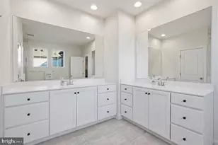 22912 Bubbling Brook Dr, Brambleton, VA 20148 - Photo 32