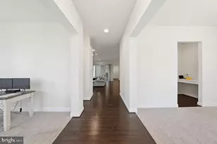 22912 Bubbling Brook Dr, Brambleton, VA 20148 - Photo 4