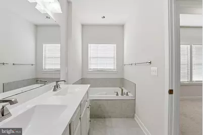 42538 Tiber Falls Square, Sterling, VA 20166 - Photo 28