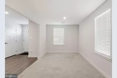 42538 Tiber Falls Square, Sterling, VA 20166 - Photo 32