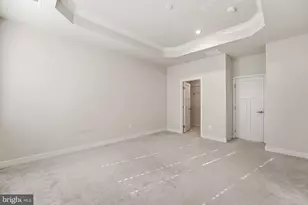 42538 Tiber Falls Sq, Sterling, VA 20166 - Photo 20