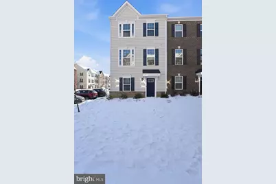 42538 Tiber Falls Square, Sterling, VA 20166 - Photo 2