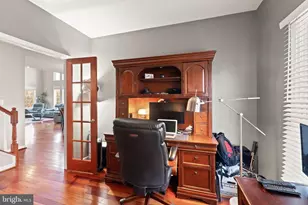 43387 La Belle Pl, Ashburn, VA 20147 - Photo 34
