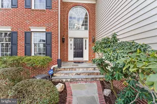 43387 La Belle Pl, Ashburn, VA 20147 - Photo 6