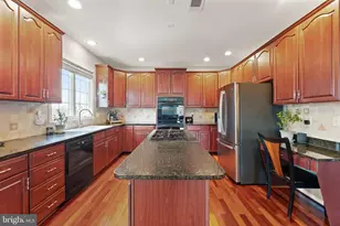 43387 La Belle Pl, Ashburn, VA 20147 - Photo 24