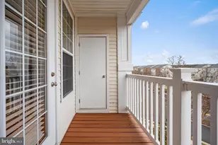 24701 Byrne Meadow Square, Aldie, VA 20105 - Photo 20