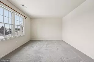 25429 Carrington Dr, Chantilly, VA 20152 - Photo 32