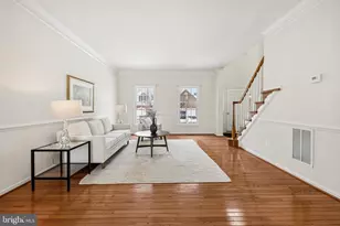 25429 Carrington Dr, Chantilly, VA 20152 - Photo 8