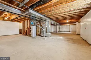 25429 Carrington Dr, Chantilly, VA 20152 - Photo 38