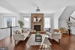 24814 Barrington Grove Ct, Aldie, VA 20105 - Photo 12