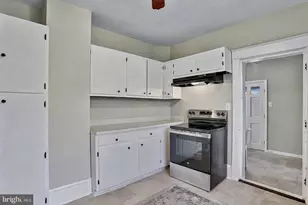 200 S Orchard Dr, Purcellville, VA 20132 - Photo 10