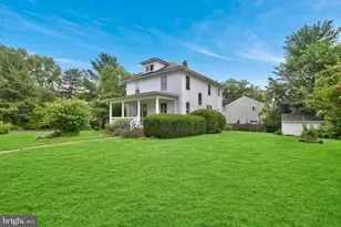 200 S Orchard Dr, Purcellville, VA 20132 - Photo 2