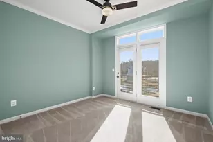 1304 Ribbon Limestone Terrace SE, Leesburg, VA 20175 - Photo 22