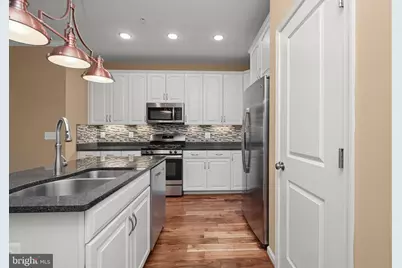 1304 Ribbon Limestone Terrace SE, Leesburg, VA 20175 - Photo 8