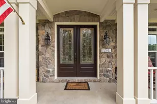 22011 Beaverdam Dr, Ashburn, VA 20148 - Photo 8