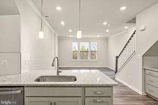 43361 Radford Divide Ter, Ashburn, VA 20148 - Photo 10