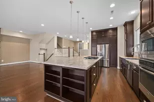 23486 Epperson Square, Brambleton, VA 20148 - Photo 16