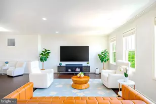 23718 Sailfish Square, Brambleton, VA 20148 - Photo 4