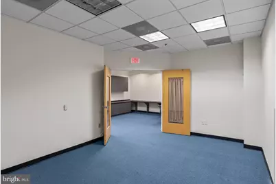 19455 Deerfield Avenue #310, Lansdowne, VA 20176 - Photo 22