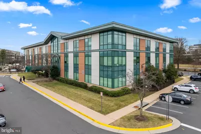 19455 Deerfield Avenue #310, Lansdowne, VA 20176 - Photo 8