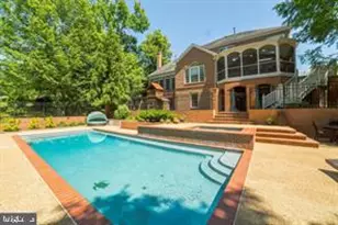 18395 Kingsmill St, Leesburg, VA 20176 - Photo 2