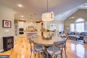 18395 Kingsmill St, Leesburg, VA 20176 - Photo 10