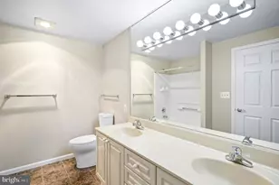 19375 Cypress Ridge Terrace, Leesburg, VA 20176 - Photo 26