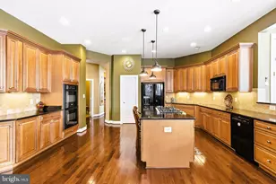 19606 Bellingham Ln, Leesburg, VA 20175 - Photo 18