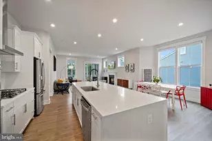 43441 Bettys Farm Dr, Chantilly, VA 20152 - Photo 8